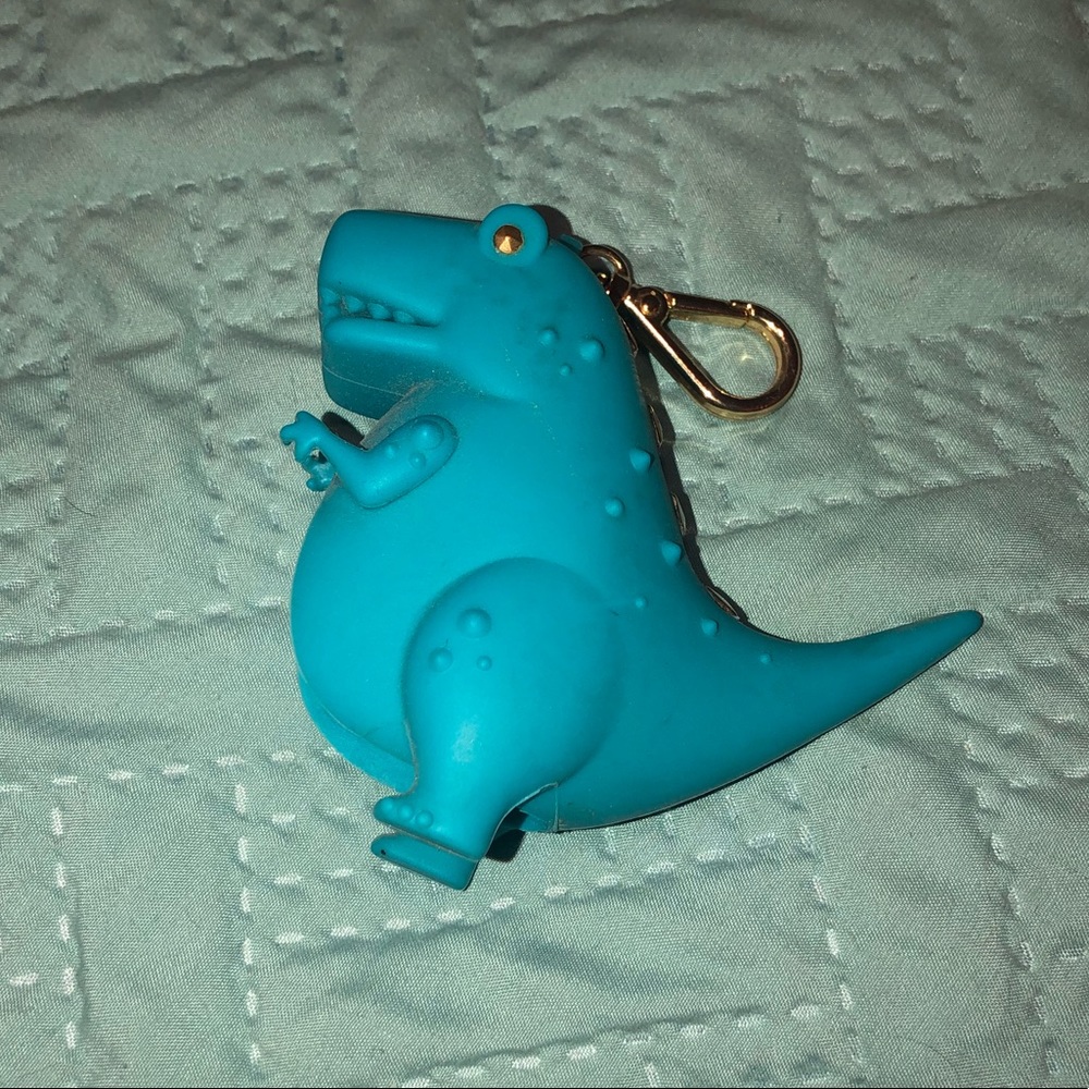 Hand sanitizer bag clip